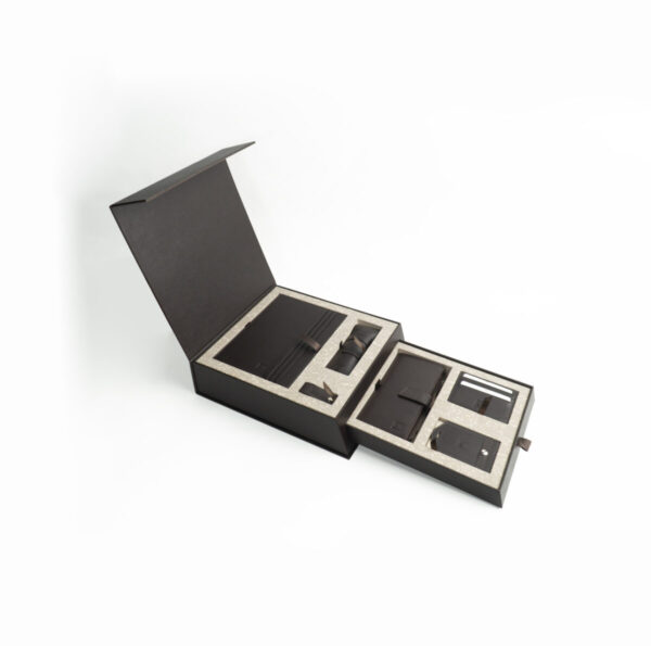 2530: Prestige Elite: Luxury 2-Layer Leather Box Set